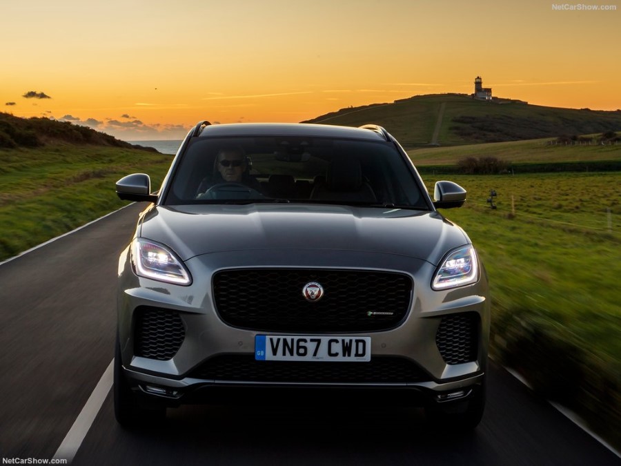 2018 Jaguar E-Pace resim galerisi (27.11.2017)