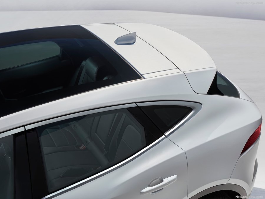 2018 Jaguar E-Pace resim galerisi (27.11.2017)