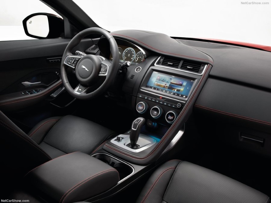 2018 Jaguar E-Pace resim galerisi (27.11.2017)