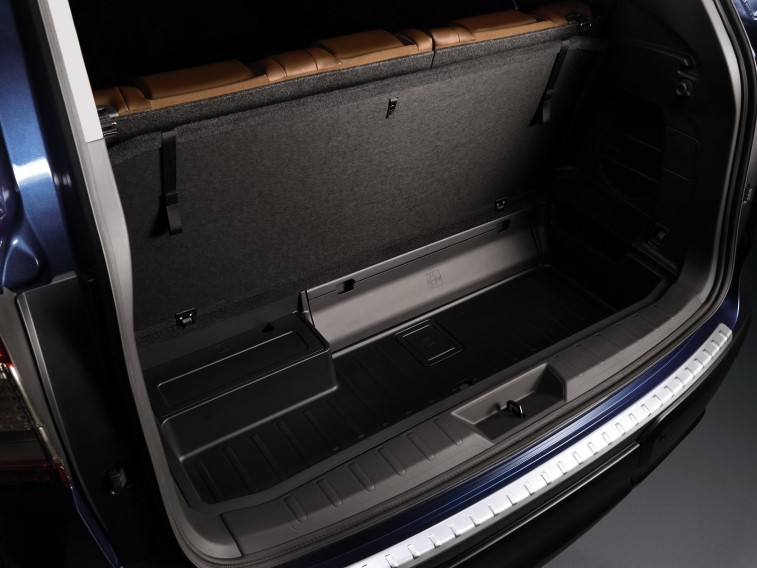 2019 Subaru Ascent resim galerisi (30.11.2017)