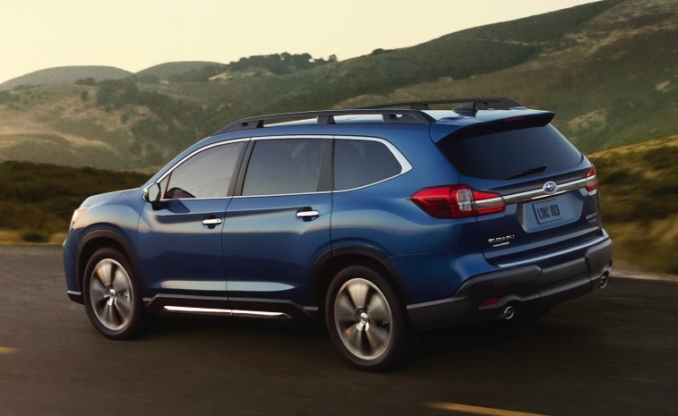 2019 Subaru Ascent resim galerisi (30.11.2017)