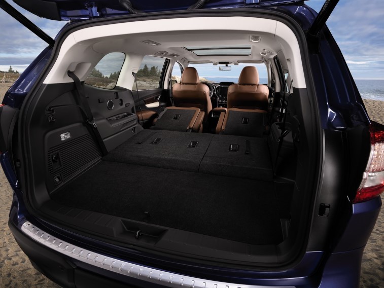 2019 Subaru Ascent resim galerisi (30.11.2017)