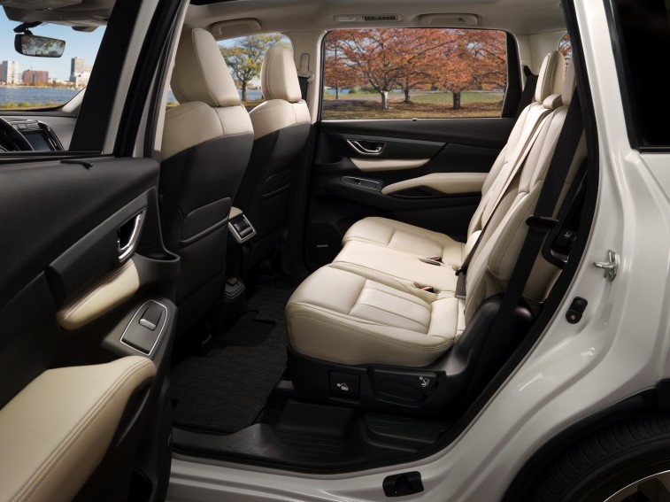 2019 Subaru Ascent resim galerisi (30.11.2017)