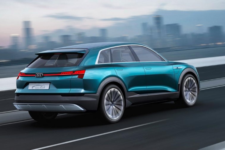 2018 Audi e-tron SUV resim galerisi (15.12.2017)