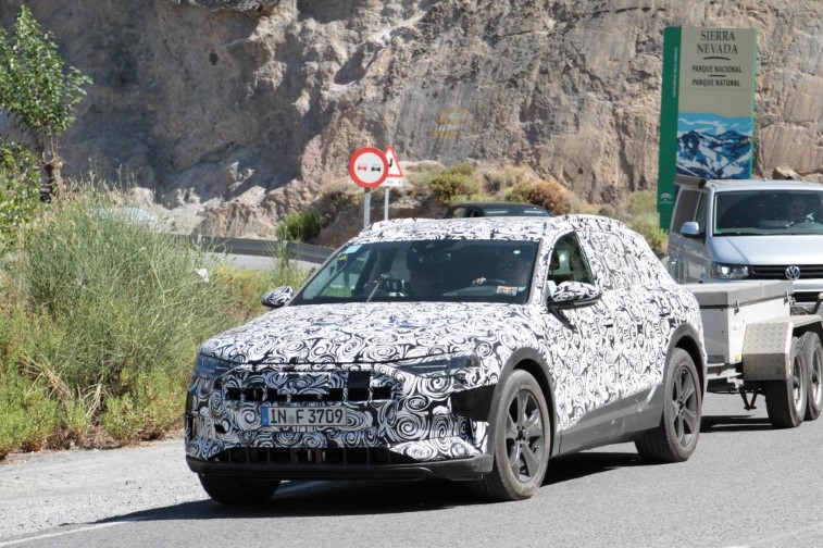 2018 Audi e-tron SUV resim galerisi (15.12.2017)