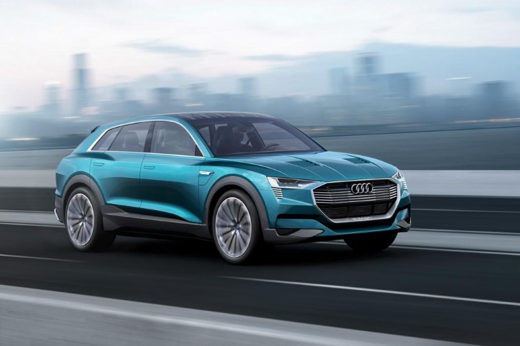 2018 Audi e-tron SUV resim galerisi (15.12.2017)