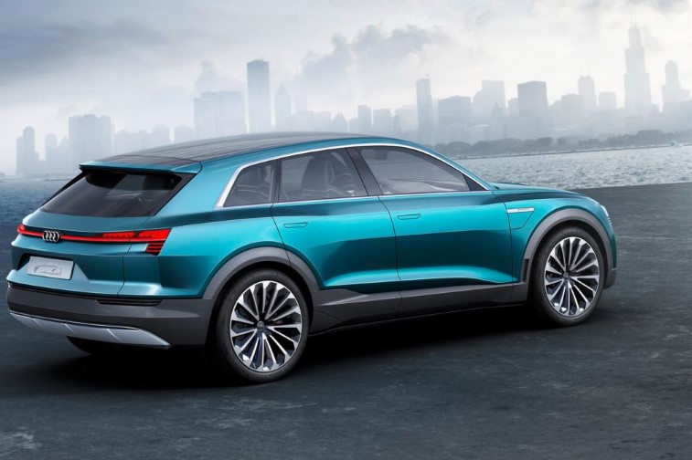 2018 Audi e-tron SUV resim galerisi (15.12.2017)