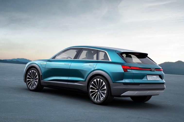 2018 Audi e-tron SUV resim galerisi (15.12.2017)