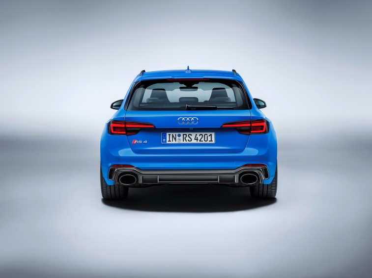 2018 Audi RS4 Avant resim galerisi (18.12.2017)