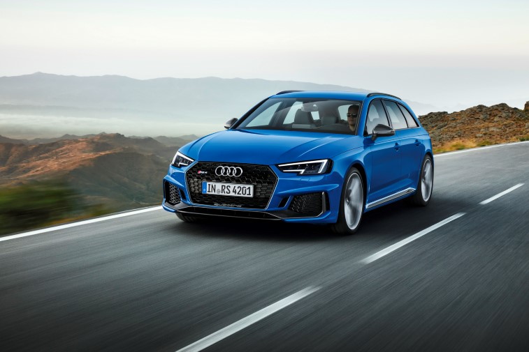 2018 Audi RS4 Avant resim galerisi (18.12.2017)
