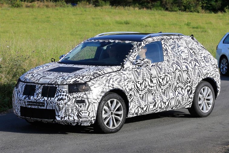 Volkswagen T-Cross SUV resim galerisi (18.12.2017)