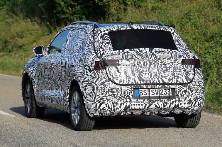 Volkswagen T-Cross SUV resim galerisi (18.12.2017)