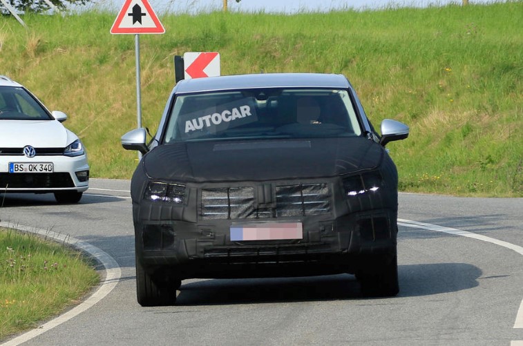 2018 Volkswagen Touareg resim galerisi (19.12.2017)