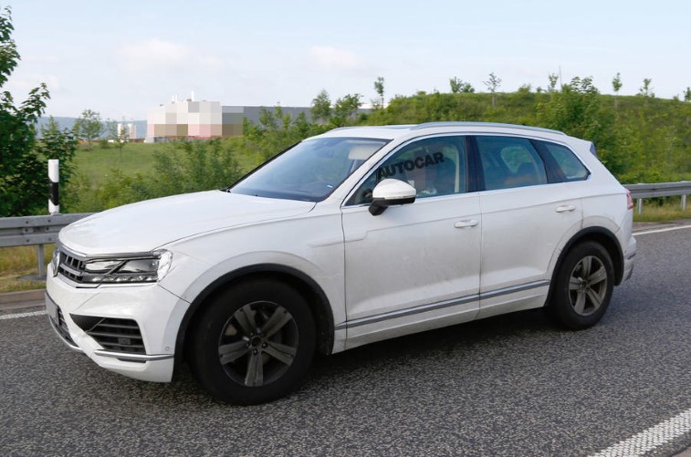 2018 Volkswagen Touareg resim galerisi (19.12.2017)