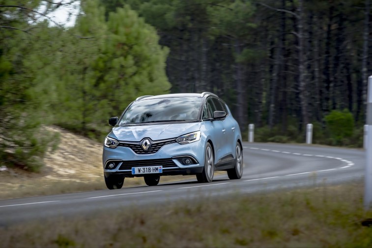 Renault Scenic ve Grand Scenic resim galerisi (Renault-Mercedes 1.3 litre benzinli motor) 