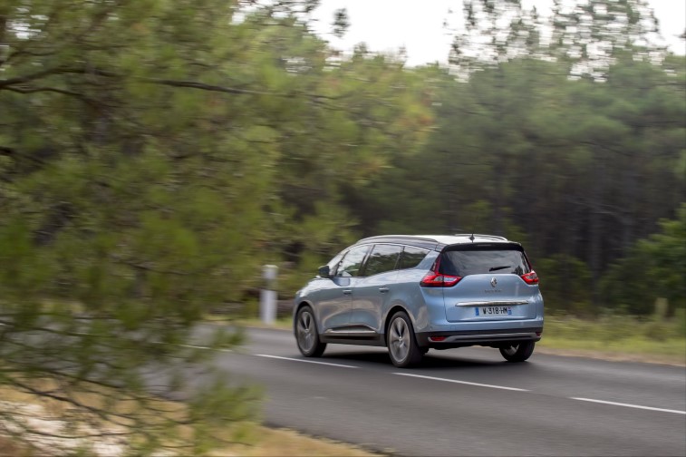 Renault Scenic ve Grand Scenic resim galerisi (Renault-Mercedes 1.3 litre benzinli motor) 