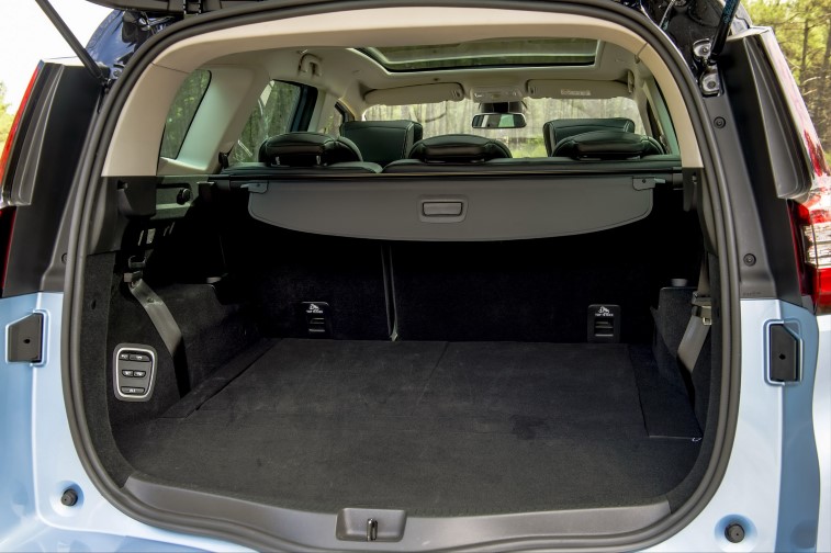 Renault Scenic ve Grand Scenic resim galerisi (Renault-Mercedes 1.3 litre benzinli motor) 