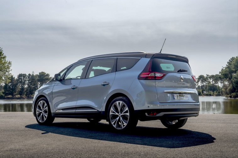 Renault Scenic ve Grand Scenic resim galerisi (Renault-Mercedes 1.3 litre benzinli motor) 