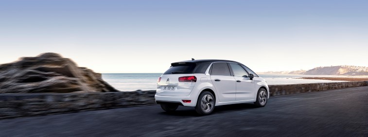 Citroen C4 Picasso ve Grand C4 Picasso Rip Curl versiyonlar resim galerisi (05.01.2018)