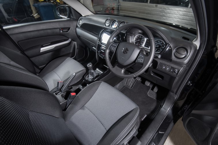 Suzuki Ignis Adventure ve Vitara Kuro zel versiyonlar resim galerisi (08.01.2018)