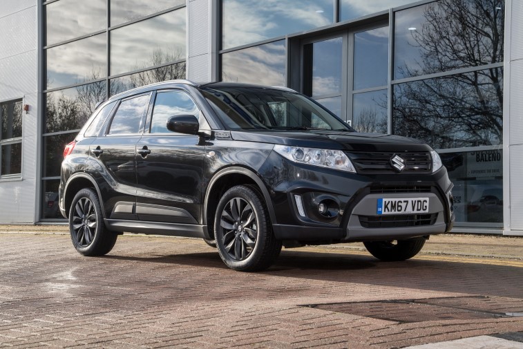 Suzuki Ignis Adventure ve Vitara Kuro zel versiyonlar resim galerisi (08.01.2018)