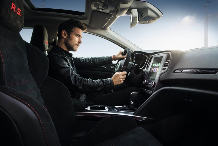 Yeni Renautl Megane RS resim galerisi (10.01.2018)