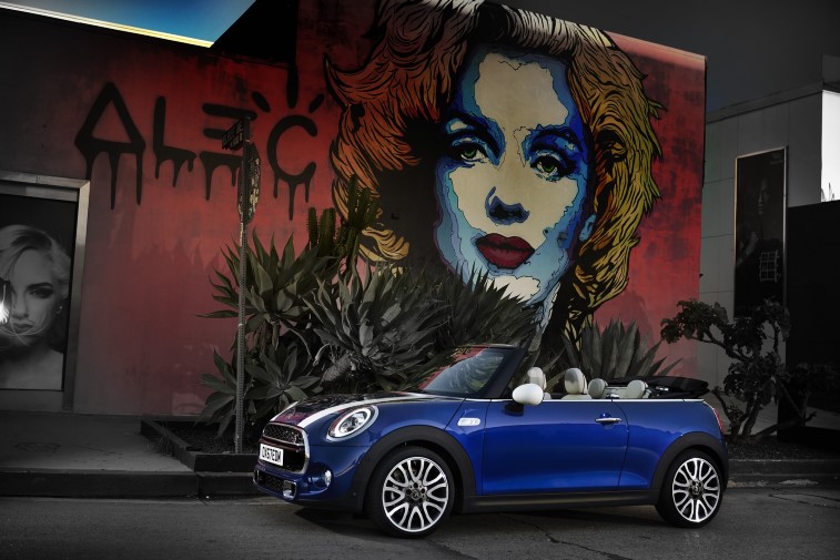 2019 MINI hatchback ve cabriolet (MINI Convertible) resim galerisi (11.01.2018)