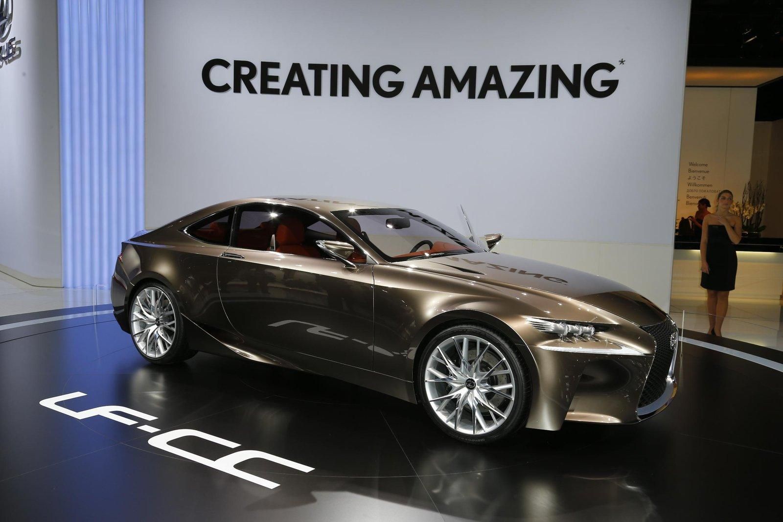 LEXUS LF CC GALER