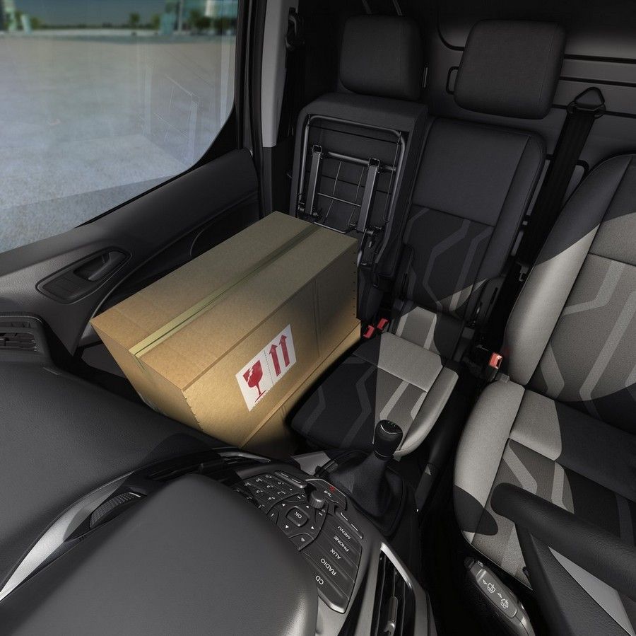 YEN FORD TRANST CONNECT RESM FOTORAF GALERS