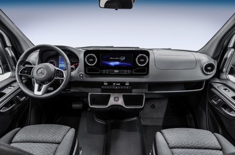 2019 Mercedes-Benz Sprinter resim galerisi (31.01.2018)