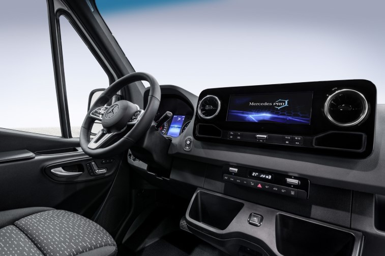 2019 Mercedes-Benz Sprinter resim galerisi (31.01.2018)