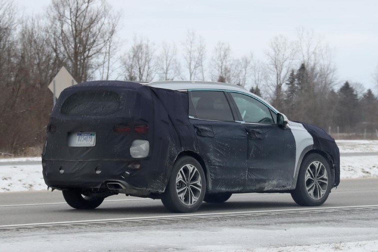 Yeni Hyundai Santa Fe resim galerisi (02.02.2018)