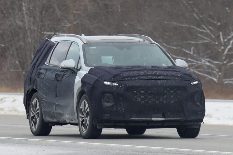 Yeni Hyundai Santa Fe resim galerisi (02.02.2018)