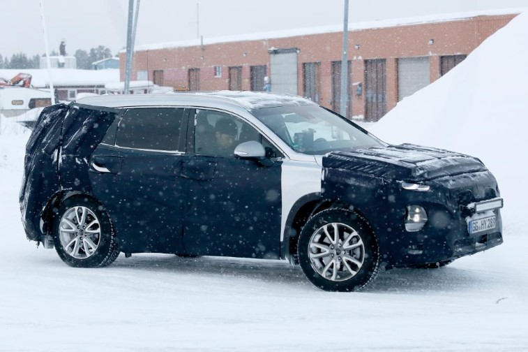 Yeni Hyundai Santa Fe resim galerisi (02.02.2018)