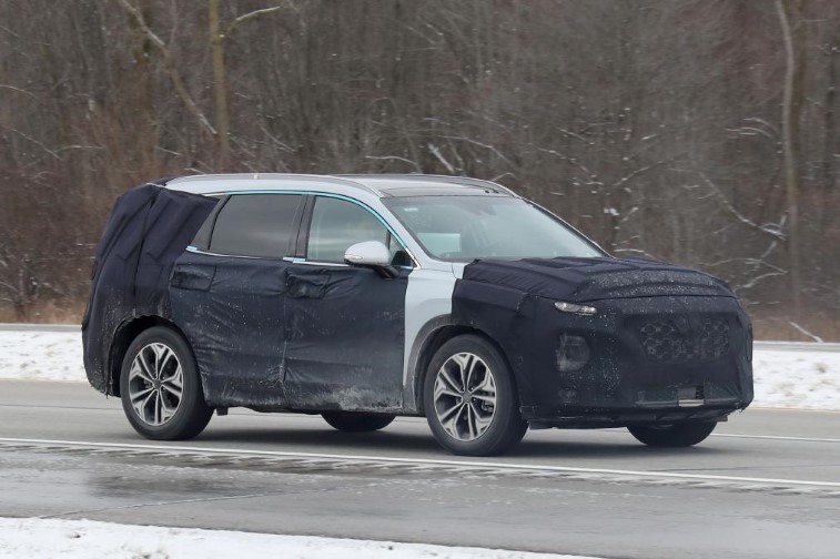 Yeni Hyundai Santa Fe resim galerisi (02.02.2018)
