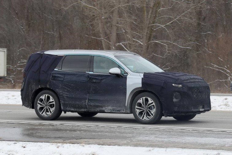 Yeni Hyundai Santa Fe resim galerisi (02.02.2018)