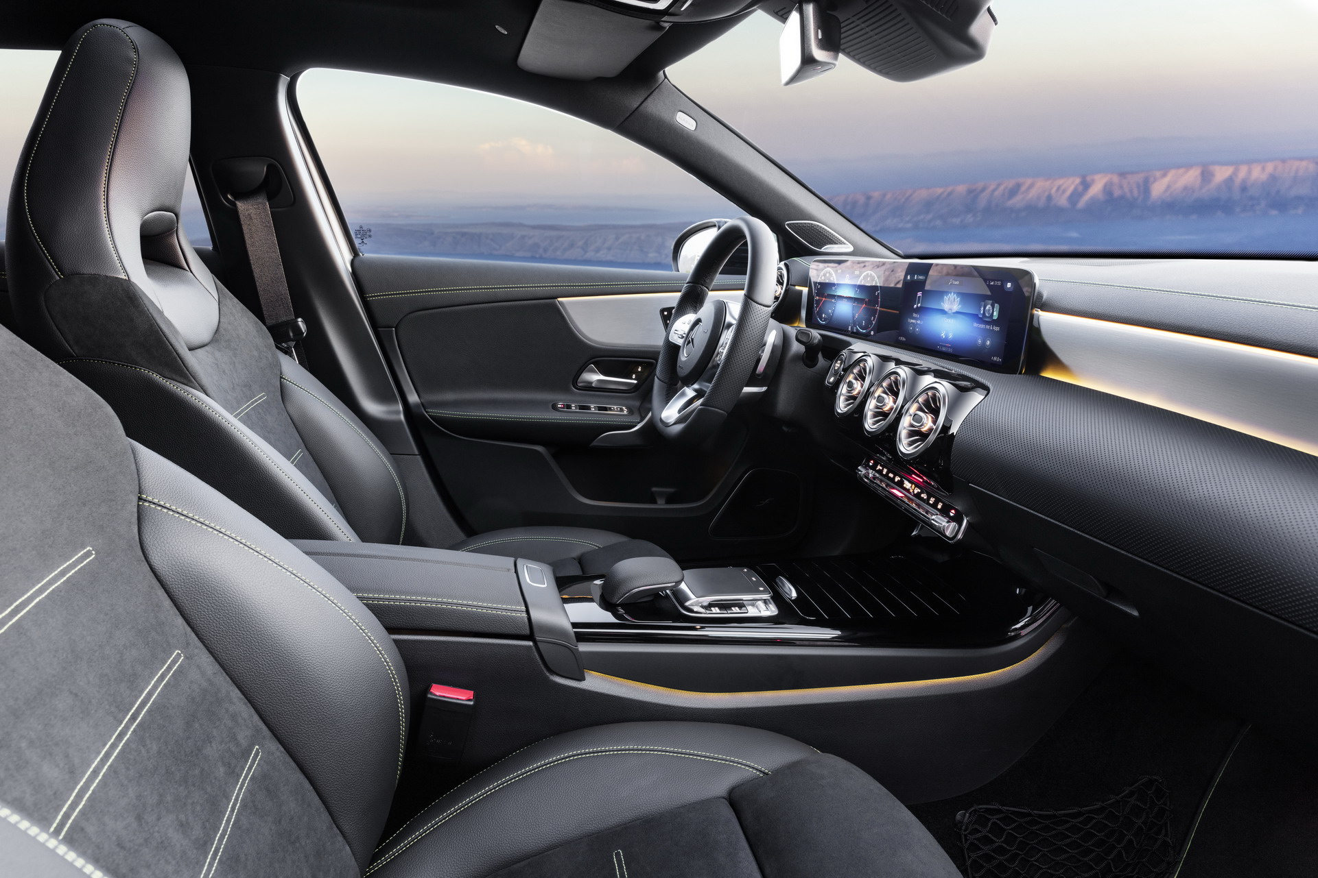 Yeni kasa 2018 Mercedes A Serisi Resim Galerisi