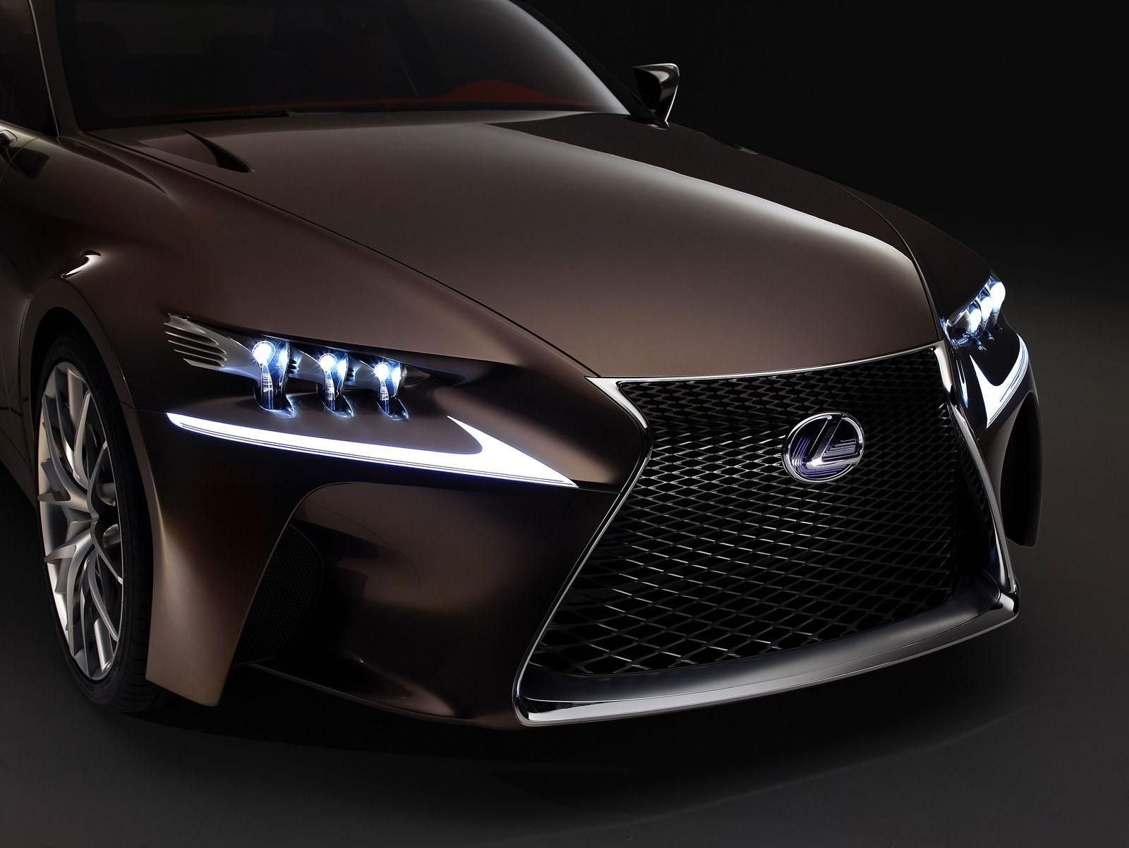 LEXUS LF CC GALER