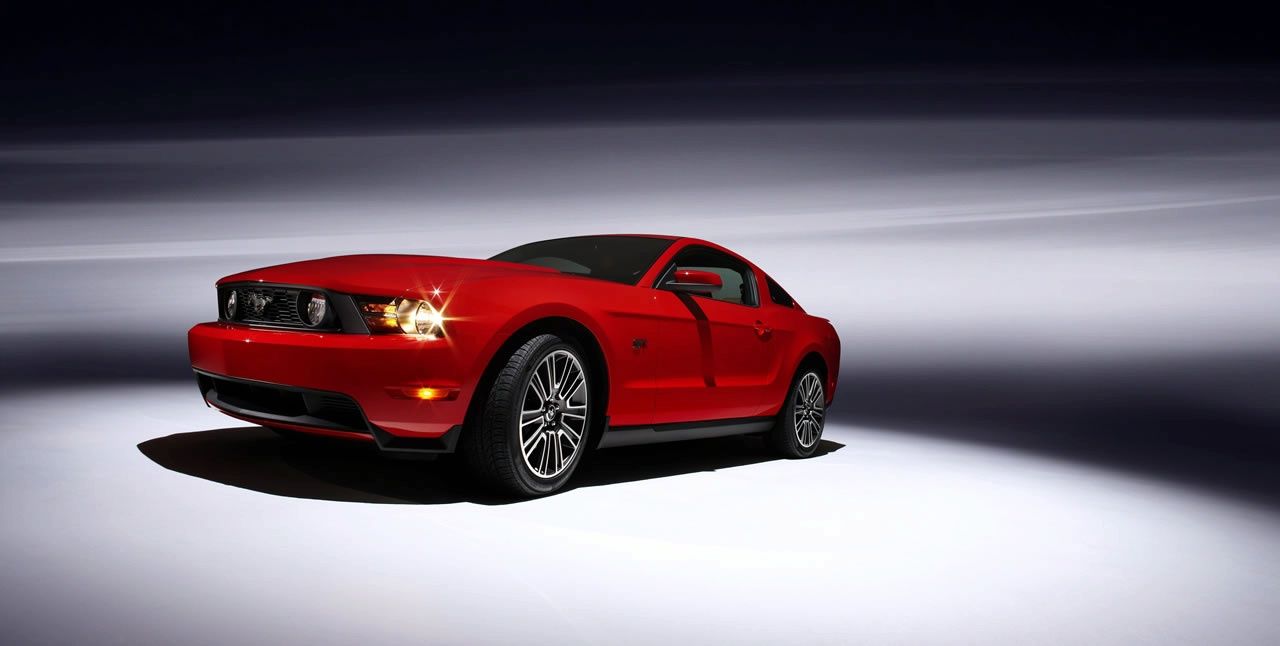 FORD MUSTANG (2010) GALER