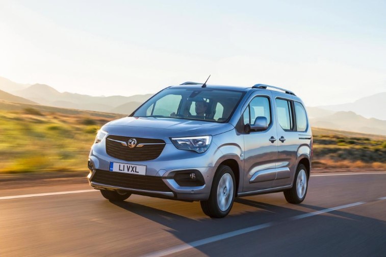 Yeni 2018 Opel Combo Life MPV resim galerisi (20.02.2018)