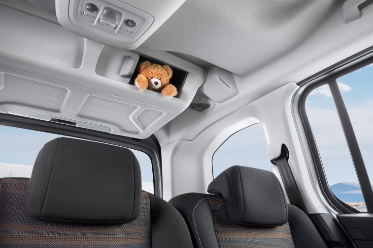 Yeni 2018 Opel Combo Life MPV resim galerisi (20.02.2018)