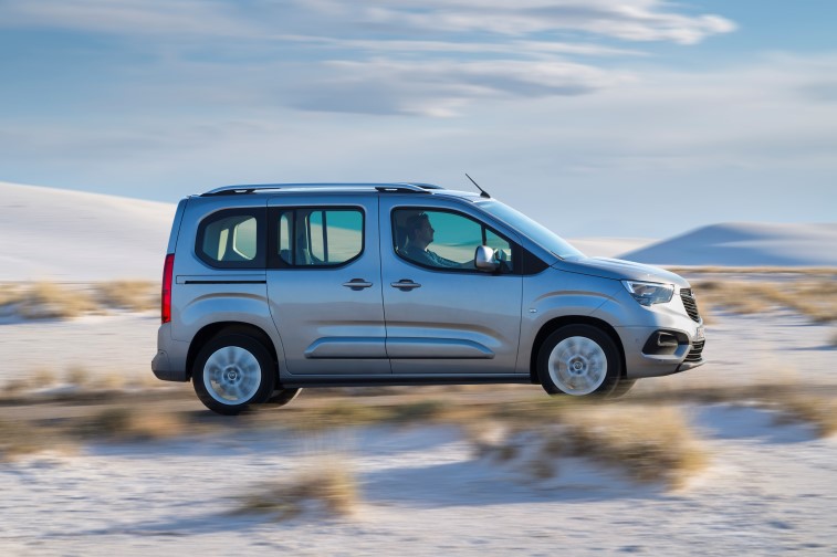Yeni 2018 Opel Combo Life MPV resim galerisi (20.02.2018)