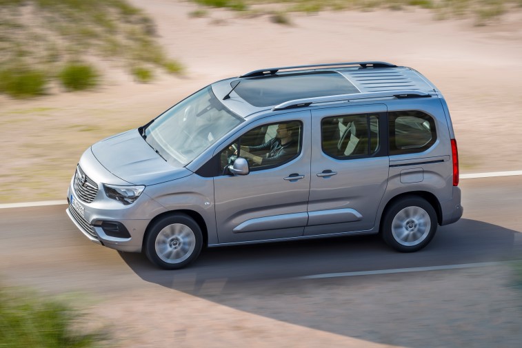 Yeni 2018 Opel Combo Life MPV resim galerisi (20.02.2018)