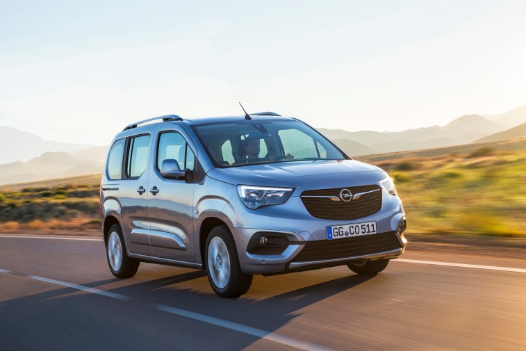 Yeni 2018 Opel Combo Life MPV resim galerisi (20.02.2018)
