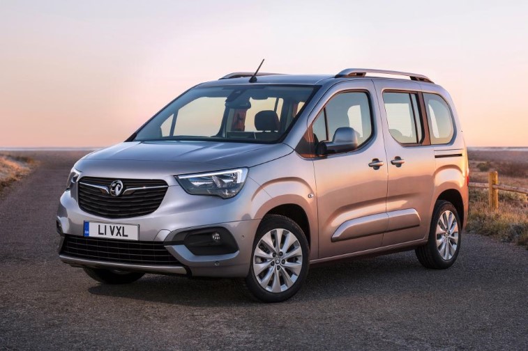 Yeni 2018 Opel Combo Life MPV resim galerisi (20.02.2018)