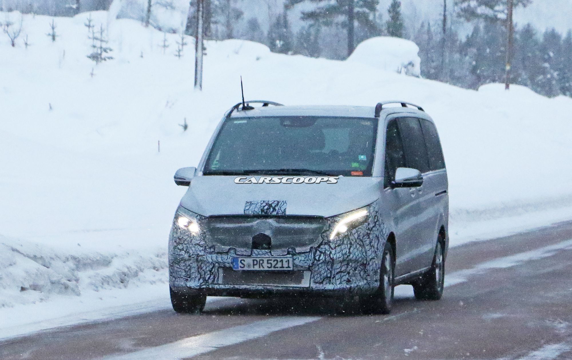 Makyajl Mercedes-Benz V-Serisi resim galerisi (21.02.2018)
