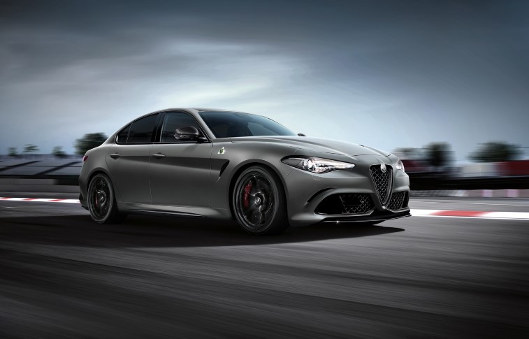 Alfa Romeo Cenevre modelleri (Giulia ve Stelvio Nurburgring Versiyonlar ile 4C zel Modelleri) resim galerisi (02.03.2018)