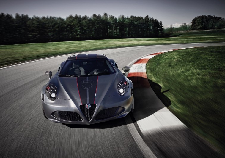 Alfa Romeo Cenevre modelleri (Giulia ve Stelvio Nurburgring Versiyonlar ile 4C zel Modelleri) resim galerisi (02.03.2018)