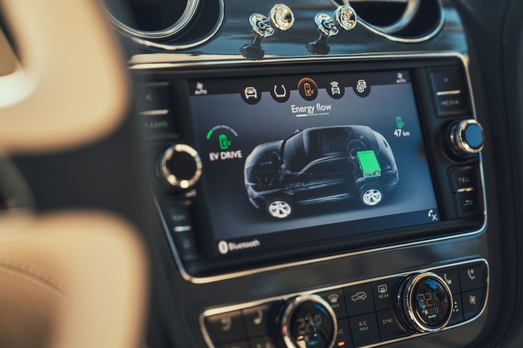 Bentley Bentayga plug-in hibrit resim galerisi (05.03.2018)