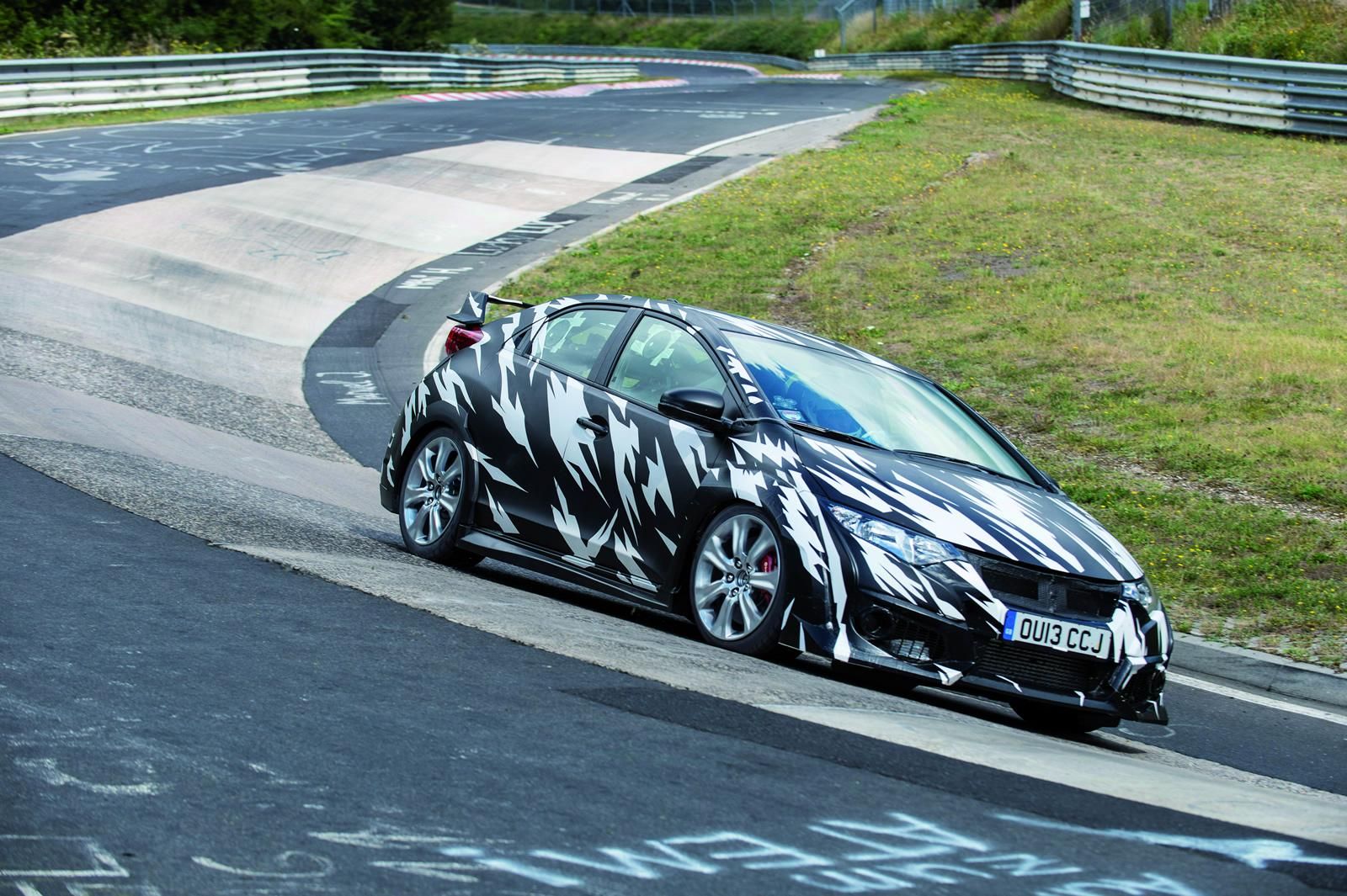 YEN HONDA CVC TYPE-R (2015) KAMUFLAJLI RESM GALERS